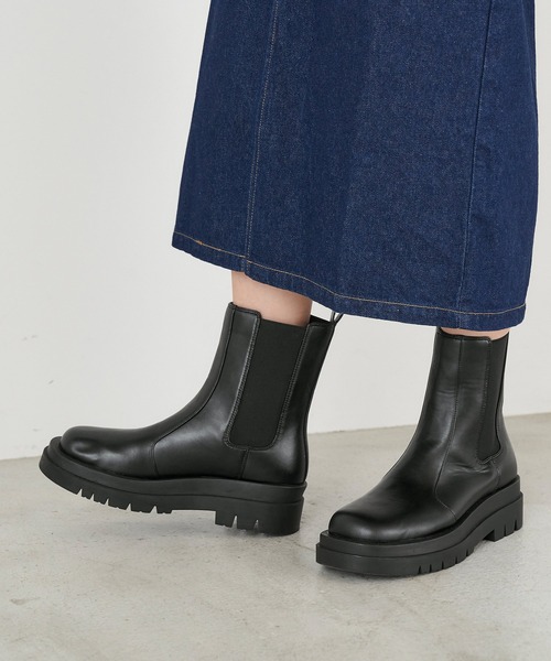 Chaco closet（チャコ クローゼット）の「トラックソール 厚底 サイドゴア チェルシーブーツ（ブーツ・レディース・ブラック/ダークブラウン/アイボリー/アッシュブラウン・S/M/L）」の8枚目の写真