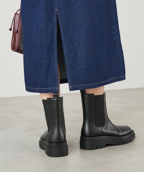 Chaco closet（チャコ クローゼット）の「トラックソール 厚底 サイドゴア チェルシーブーツ（ブーツ・レディース・ブラック/ダークブラウン/アイボリー/アッシュブラウン・S/M/L）」の12枚目の写真