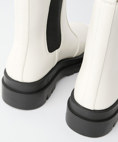 Chaco closet（チャコ クローゼット）の「トラックソール 厚底 サイドゴア チェルシーブーツ（ブーツ・レディース・ブラック/ダークブラウン/アイボリー/アッシュブラウン・S/M/L）」の21枚目の写真