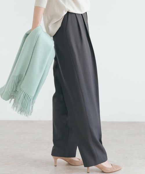 URBAN RESEARCH ROSSO WOMEN（アーバンリサーチ　ロッソ）の「コクーンタックトラウザー（その他パンツ・レディース・チャコールグレー/モカ/レッド・38/36）」の5枚目の写真