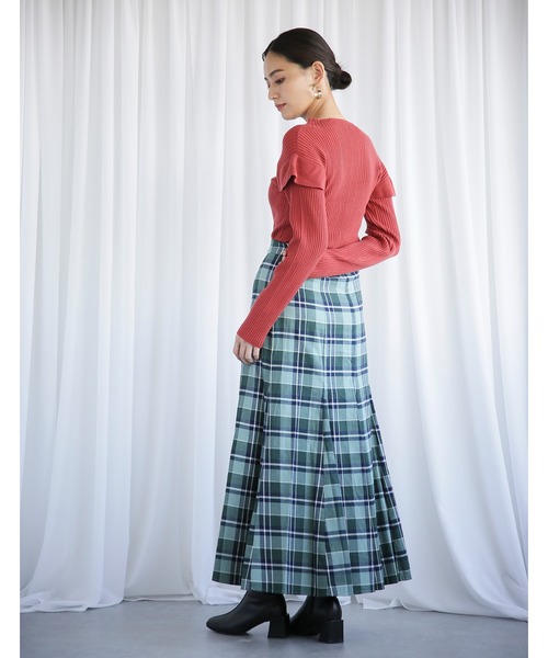 ENNEA(エンネア)の「【2021AW】肩フリルデザイン・抗ピリングモダールヤーン12Gリブニット(ニット/セーター・レディース・ベージュ/レッド/ブルー/キャメル・M)」の17枚目の写真