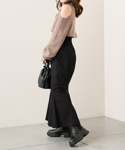 Chico（チコ）の「【新色追加】肩スリットハイネックルーズニット（ニット/セーター・レディース・ブラウン/アイボリー/ブラック/ライトグレー・FREE）」の12枚目の写真