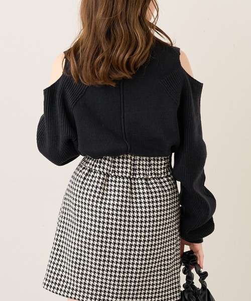 Chico（チコ）の「【新色追加】肩スリットハイネックルーズ