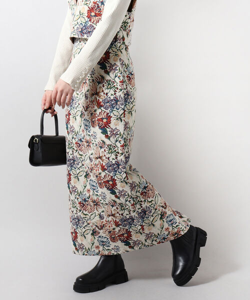 fredy emue（フレディエミュ）の「ジャガードタイトロングスカート（スカート・レディース・ホワイト系その他5/ブルー系その他7・38/36）」の2枚目の写真