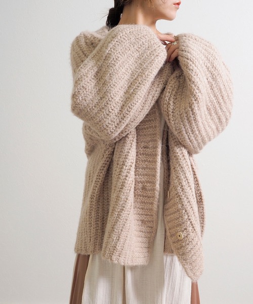 Crisp（クリスプ）の「ボリュームニットカーディガン（カーディガン/ボレロ・レディース・ベージュ/グリーン・FREE）」の4枚目の写真