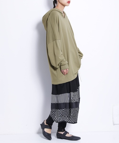 osharewalker（オシャレウォーカー）の「【廃盤】『ゆるラフ裏毛パーカー』（パーカー・レディース・ブラック/ベージュ/ネイビー/レッド/ラベンダー/ライトカーキ/ロイヤルブルー・FREE）」の20枚目の写真