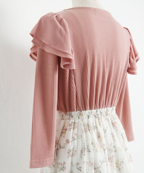 tocco closet（トッコ　クローゼット）の「肩シフォンフリル付きリブカットソー×フラワープリントドッキングワンピース（ワンピース・レディース・ネイビー/ピンク・M）」の20枚目の写真