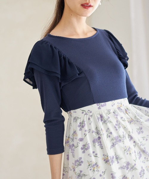 tocco closet（トッコ　クローゼット）の「肩シフォンフリル付きリブカットソー×フラワープリントドッキングワンピース（ワンピース・レディース・ネイビー/ピンク・M）」の13枚目の写真