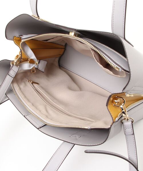 BASE（ベース）の「サイドジップ バイカラートートバッグ (M)（トートバッグ・レディース・ブラウン系その他/ライトグレー/ブラック/ダークグレー/グリーン/ピンク/アイボリー/ブラウン・FREE）」の12枚目の写真