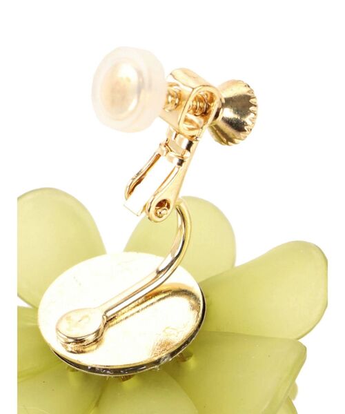 dazzlin（ダズリン）の「スケルトンカラーフラワーイヤリング（イヤリング・レディース・オフホワイト/グリーン・FREE）」の5枚目の写真