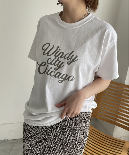 A part by（アパートバイ）の「ロゴプリント半袖Tシャツ 280134