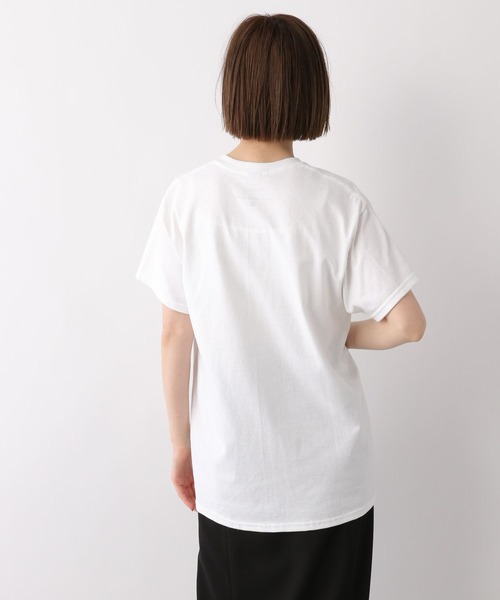 A part by（アパートバイ）の「ロゴプリント半袖Tシャツ 280134