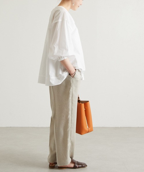 BEARDSLEY（ビアズリー）の「肩タックラグランブラウス（シャツ/ブラウス・レディース・ホワイト・FREE）」の8枚目の写真