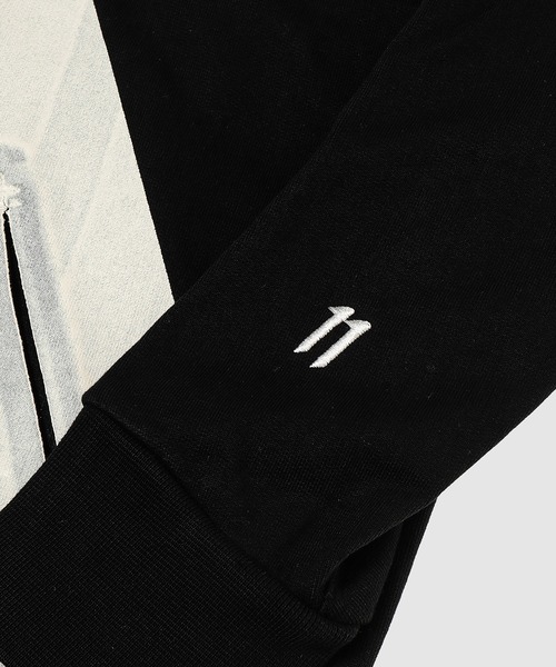 11 by Boris Bidjan Saberi ( ボリスビジャンサベリ)の「Z2B(パーカー・メンズ・ブラック系その他・L/M)」の4枚目の写真