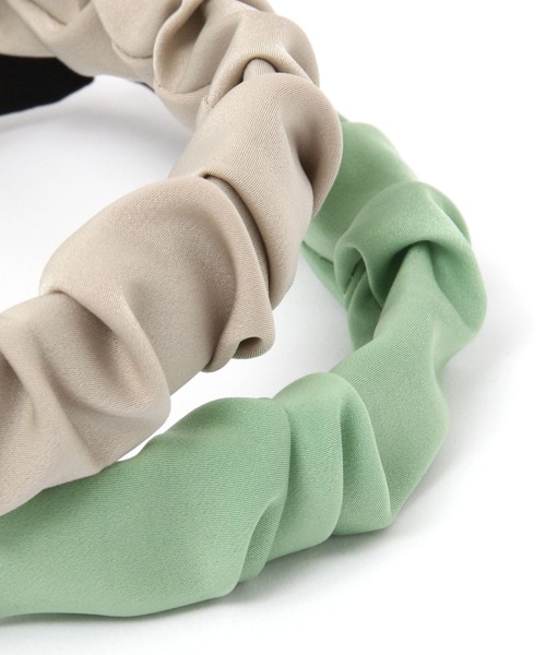 LAKOLE（ラコレ）の「サテンギャザーカチューシャ / 269856（カチューシャ・レディース・ベージュ/グリーン/ブラック・FREE）」の7枚目の写真