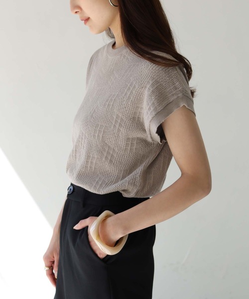 HER CLOSET(ハークローゼット)の「【shemoshelly】フレンチスリーブ透かし編みニット(ニット/セーター・レディース・ブラック/オフホワイト/グリーン/グレイッシュベージュ・M)」の16枚目の写真