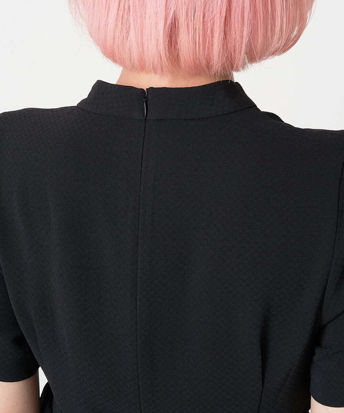 A de a.v.v(アードアー・ヴェ・ヴェ)の「ベルト付きぺプラムブラウス(シャツ/ブラウス・レディース・ブラック/ブルー・36/38)」の10枚目の写真