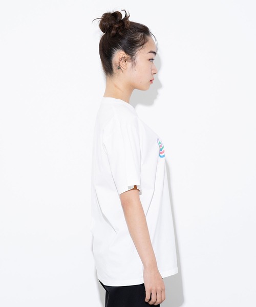 X-girl(エックスガール)の「FOUR LOGOS S/S TEE(Tシャツ/カットソー・レディース・ホワイト/ブラック・S/M/L/XL)」の12枚目の写真