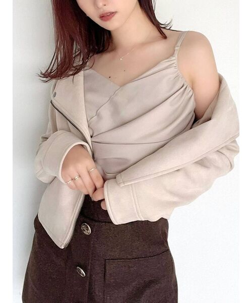 RESEXXY（リゼクシー）の「ギャザーデザインキャミソール（キャミソール・レディース・ブラック/ベージュ/イエロー・FREE）」の3枚目の写真