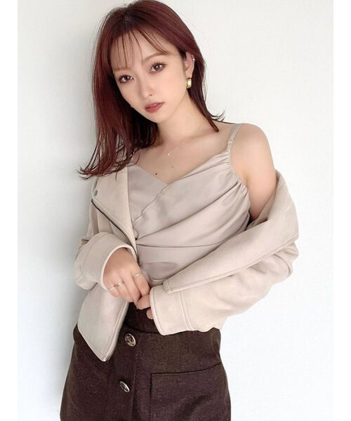 RESEXXY（リゼクシー）の「ギャザーデザインキャミソール（キャミソール・レディース・ブラック/ベージュ/イエロー・FREE）」の7枚目の写真