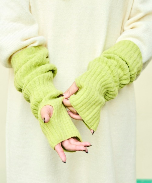 Auntie Rosa Holiday（アンティローザホリデー）の「ブークレリブアームウォーマー（アームカバー・レディース・ブラック/オレンジ/グリーン/ナチュラル・FREE）」の3枚目の写真