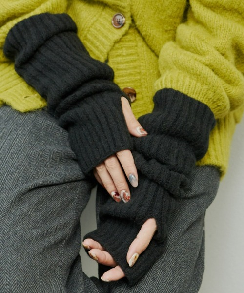 Auntie Rosa Holiday（アンティローザホリデー）の「ブークレリブアームウォーマー（アームカバー・レディース・ブラック/オレンジ/グリーン/ナチュラル・FREE）」の13枚目の写真