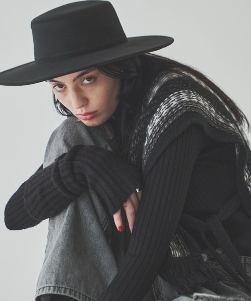 Auntie Rosa Holiday（アンティローザホリデー）の「ブークレリブアームウォーマー（アームカバー・レディース・ブラック/オレンジ/グリーン/ナチュラル・FREE）」の7枚目の写真