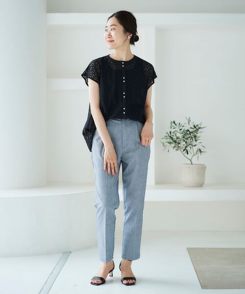 le.coeur blanc（ルクールブラン）の「フラワーレースパールボタンブラウス（シャツ/ブラウス・レディース・ブラック/オフホワイト/グリーン・38）」の8枚目の写真