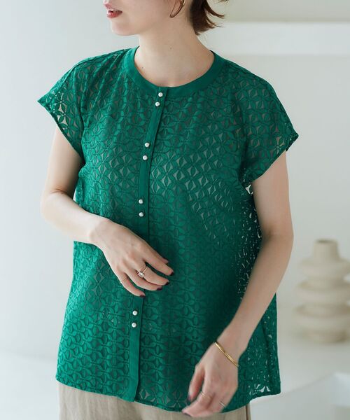 le.coeur blanc（ルクールブラン）の「フラワーレースパールボタンブラウス（シャツ/ブラウス・レディース・ブラック/オフホワイト/グリーン・38）」の12枚目の写真