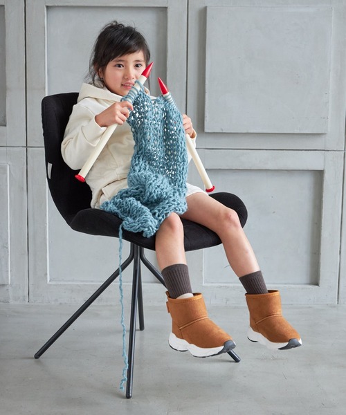 MAKE YOUR DAY(メイクユアデイ)の「キルティング後切替フーディー■80~140cm(パーカー・キッズ・アイボリー/チャコールグレー・80/90/100/110/120/130/140)」の8枚目の写真
