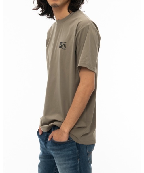 RVCA(ルーカ)の「RVCA メンズ 【SURF TEE】 BALANCE BOX Tシャツ【2022年夏モデル】/ルーカ水陸両用半袖Tシャツ(Tシャツ/カットソー・メンズ・ホワイト/ブラック/グレー系その他・SMALL/MEDIUM/LARGE/X-LARGE)」の15枚目の写真