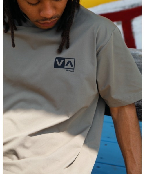 RVCA(ルーカ)の「RVCA メンズ 【SURF TEE】 BALANCE BOX Tシャツ【2022年夏モデル】/ルーカ水陸両用半袖Tシャツ(Tシャツ/カットソー・メンズ・ホワイト/ブラック/グレー系その他・SMALL/MEDIUM/LARGE/X-LARGE)」の11枚目の写真