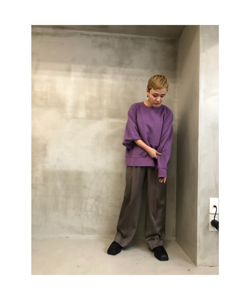 BLACK BY MOUSSY（ブラックバイマウジー）の「【WEB限定】volume sleeve sweat（ボリュームススリーブスウェット）（スウェット・レディース・ライトブラック/ベージュ/グリーン/パープル・FREE）」の18枚目の写真