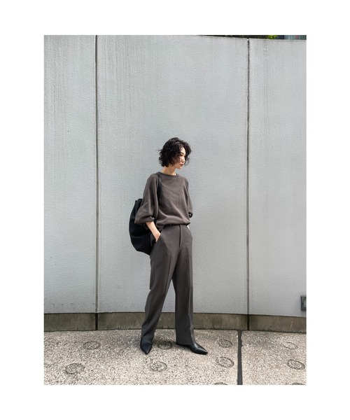 BLACK BY MOUSSY（ブラックバイマウジー）の「【WEB限定】volume sleeve sweat（ボリュームススリーブスウェット）（スウェット・レディース・ライトブラック/ベージュ/グリーン/パープル・FREE）」の19枚目の写真