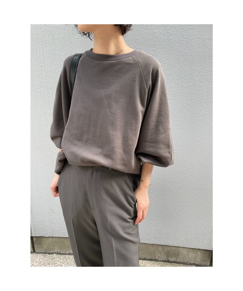 BLACK BY MOUSSY（ブラックバイマウジー）の「【WEB限定】volume sleeve sweat（ボリュームススリーブスウェット）（スウェット・レディース・ライトブラック/ベージュ/グリーン/パープル・FREE）」の20枚目の写真