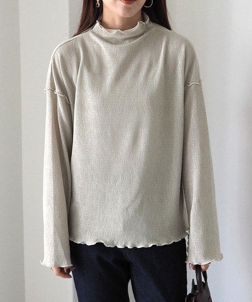 Riberry（リベリー）の「ハイネックスリット袖トップス（Tシャツ/カットソー・レディース・ブラック/アイボリー/グレイッシュベージュ・MEDIUM）」の15枚目の写真