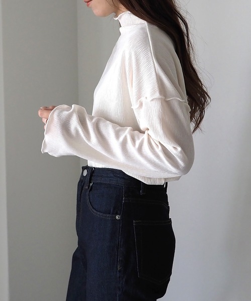 Riberry（リベリー）の「ハイネックスリット袖トップス（Tシャツ/カットソー・レディース・ブラック/アイボリー/グレイッシュベージュ・MEDIUM）」の7枚目の写真