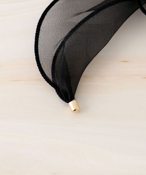 MAJESTIC LEGON（マジェスティックレゴン）の「クリアリボンヘアアクセ（ヘアゴム・レディース・ブラック/ベージュ/オフホワイト・FREE）」の5枚目の写真