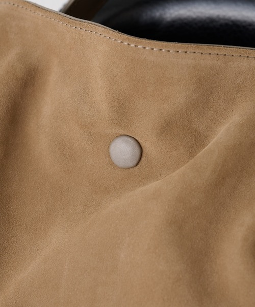 BEARDSLEY（ビアズリー）の「《CHIRISTIAN VILLA》スエードショルダーバッグ（ショルダーバッグ・レディース・ブラウン・FREE）」の7枚目の写真