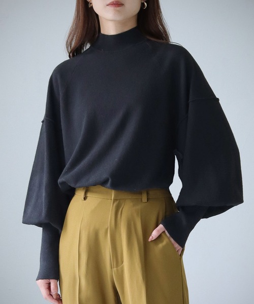 cheriella（シェリエラ）の「【cheriella】WEB限定スイッチドルマンシルエットニット新色追加（ニット/セーター・レディース・オフホワイト/テラコッタ/ブラック/ダークグリーン/ネイビー/パープル/グレー・M）」の3枚目の写真