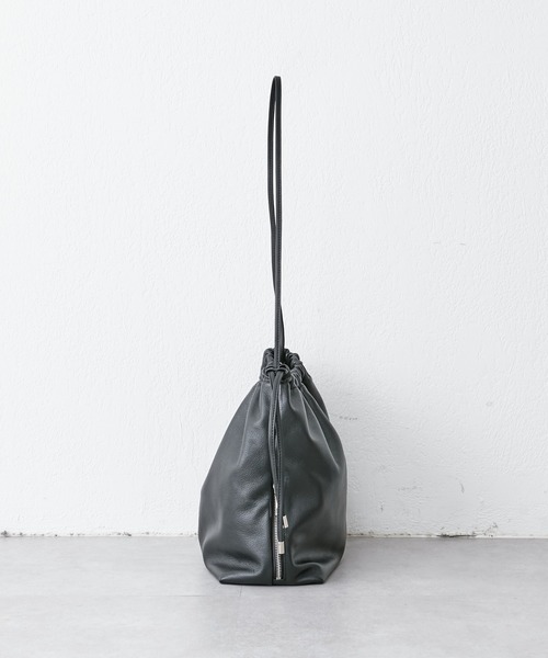 【新品】BEARDSLEY Colorer レザーギャザートートバック BEARDSLEY（ビアズリー）の「【Colorer/クロレ】クラッチにも
