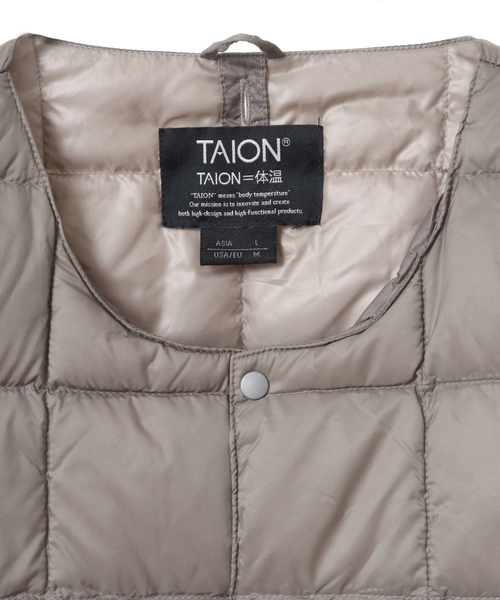 TAION(タイオン)の「【TAION/タイオン】クルーネックダウンジャケット(ダウンジャケット/コート・メンズ・グレー/カーキ/ブラック・3/5/4)」の8枚目の写真