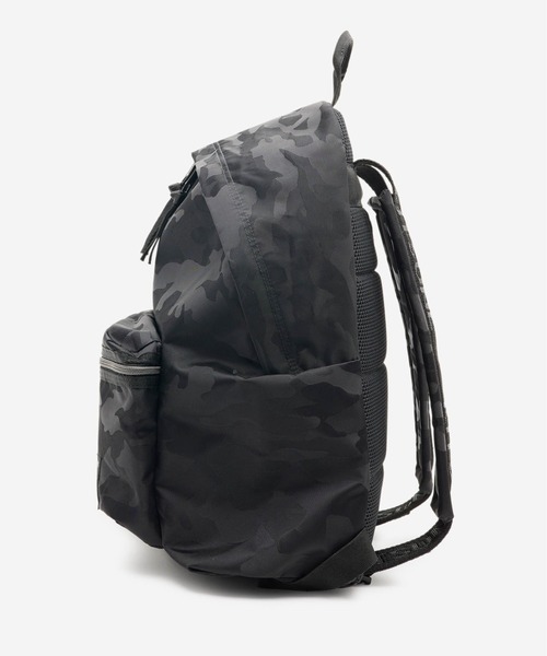 Maison Kitsune（メゾンキツネ）の「MKxEASTPAK PADDED BACKPACK（バックパック/リュック・メンズ・ブラック・U）」の3枚目の写真