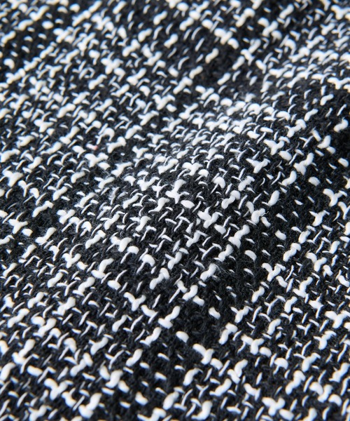 un dix cors（アンディコール）の「1枚でコーデ映えする　ファンシーツイードスリットナロースカート（スカート・レディース・ブラック/グレー・FREE）」の16枚目の写真