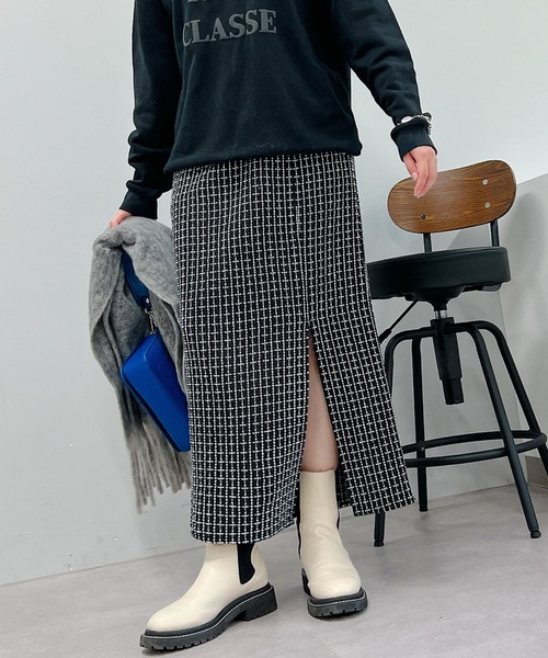 un dix cors（アンディコール）の「1枚でコーデ映えする　ファンシーツイードスリットナロースカート（スカート・レディース・ブラック/グレー・FREE）」の7枚目の写真
