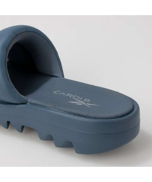 Reebok（リーボック）の「カーディB  カーディ スライド / Cardi B CARDI SLIDE（サンダル・レディース・レッド/ブルー/ブラック・23.0cm/24.0cm/25.0cm/26.0cm/27.0cm/22.0cm）」の7枚目の写真