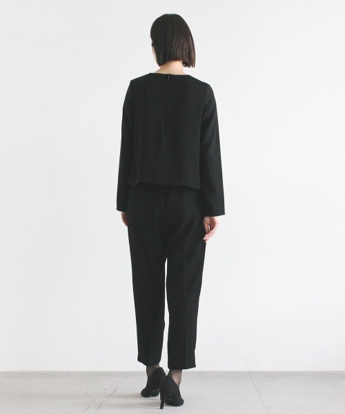 kaene（カエン）の「タックテーパードパンツ［ブラックフォーマル対応］（スラックス・レディース・ブラック・38/36/40）」の4枚目の写真
