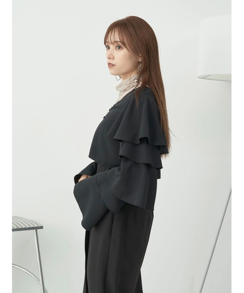 earth music&ecology（アースミュージックアンドエコロジー）の「ラッフルスリーブショートブラウス（シャツ/ブラウス・レディース・オフホワイト/ブラック/パープル・FREE）」の7枚目の写真