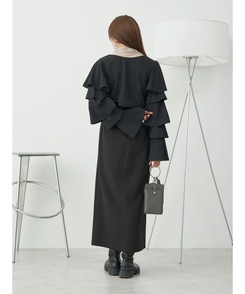 earth music&ecology（アースミュージックアンドエコロジー）の「ラッフルスリーブショートブラウス（シャツ/ブラウス・レディース・オフホワイト/ブラック/パープル・FREE）」の13枚目の写真