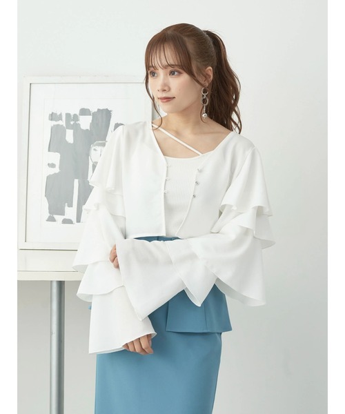 【MIESROHE　ミースロエ】ストレッチラッフルスリーブデザインブラウス MIESROHE]ストレッチラッフルスリーブデザインブラウス